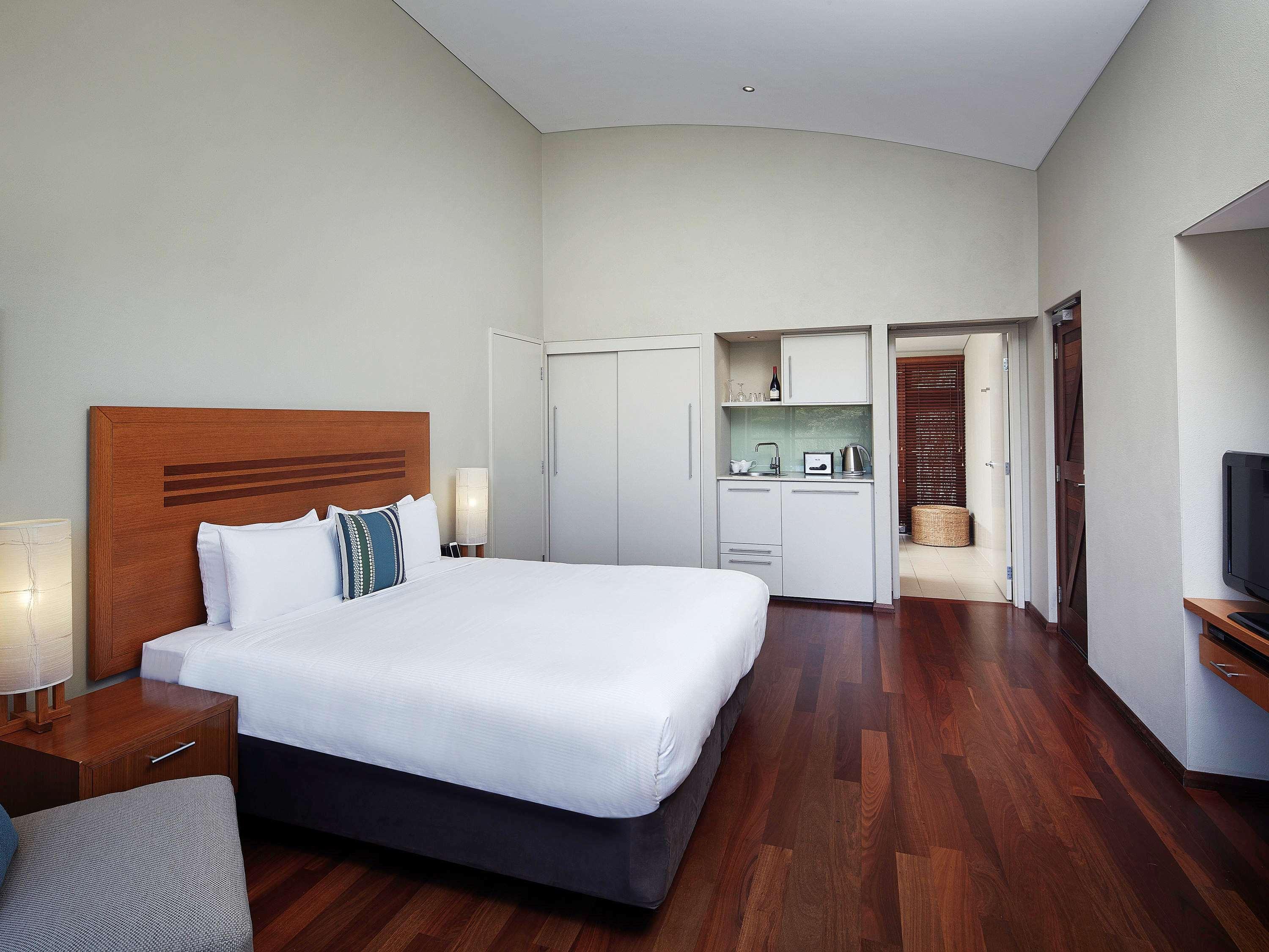 Pullman Bunker Bay Resort Margaret River Dunsborough Exterior foto A room at the hotel