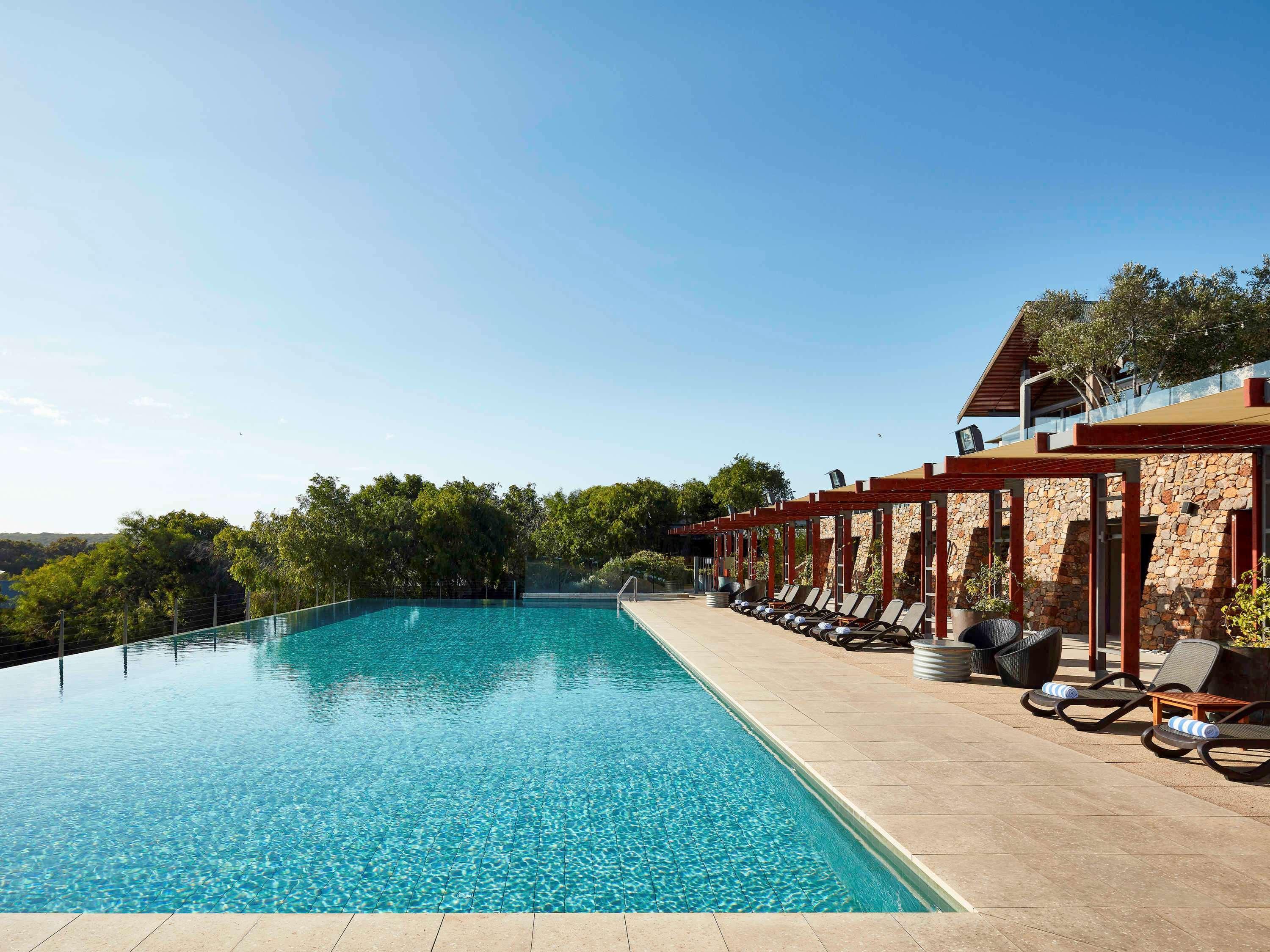 Pullman Bunker Bay Resort Margaret River Dunsborough Exterior foto The swimming pool at the hotel