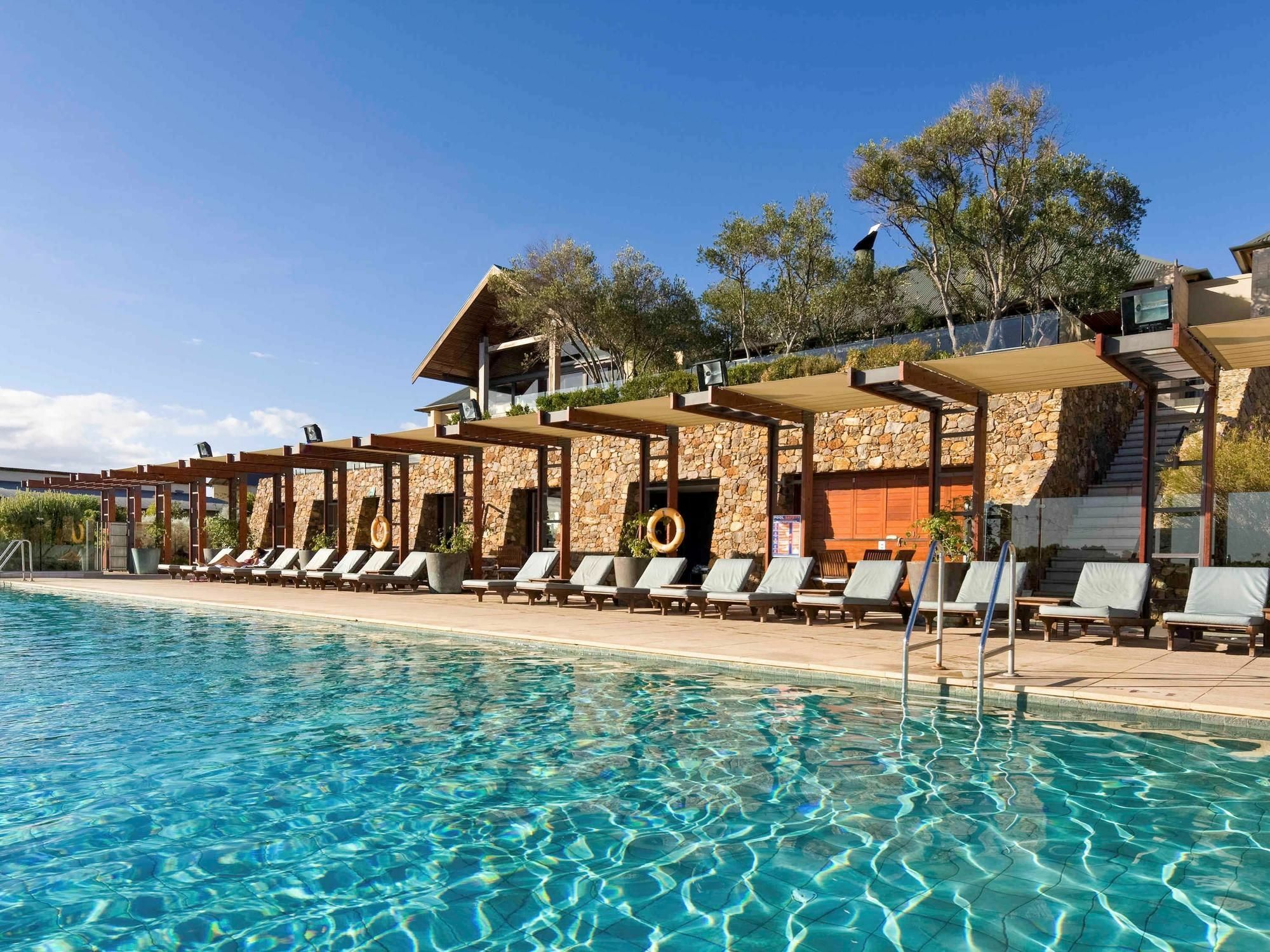 Pullman Bunker Bay Resort Margaret River Dunsborough Exterior foto The pool at the hotel